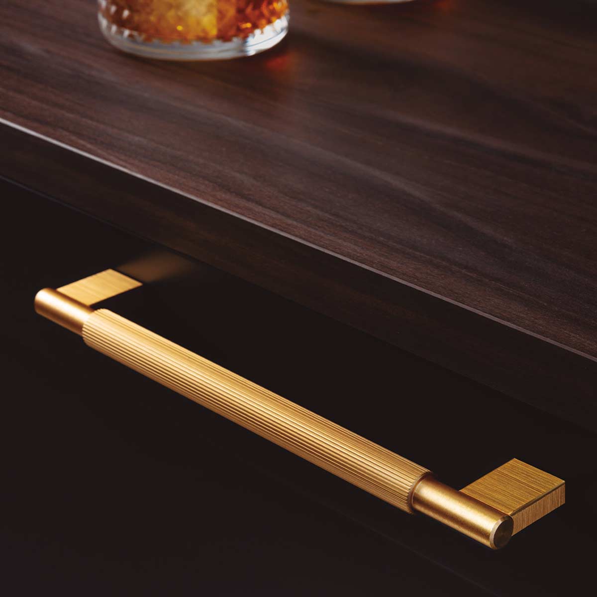 ARPA - Tirador estriado de estilo Art Déco
