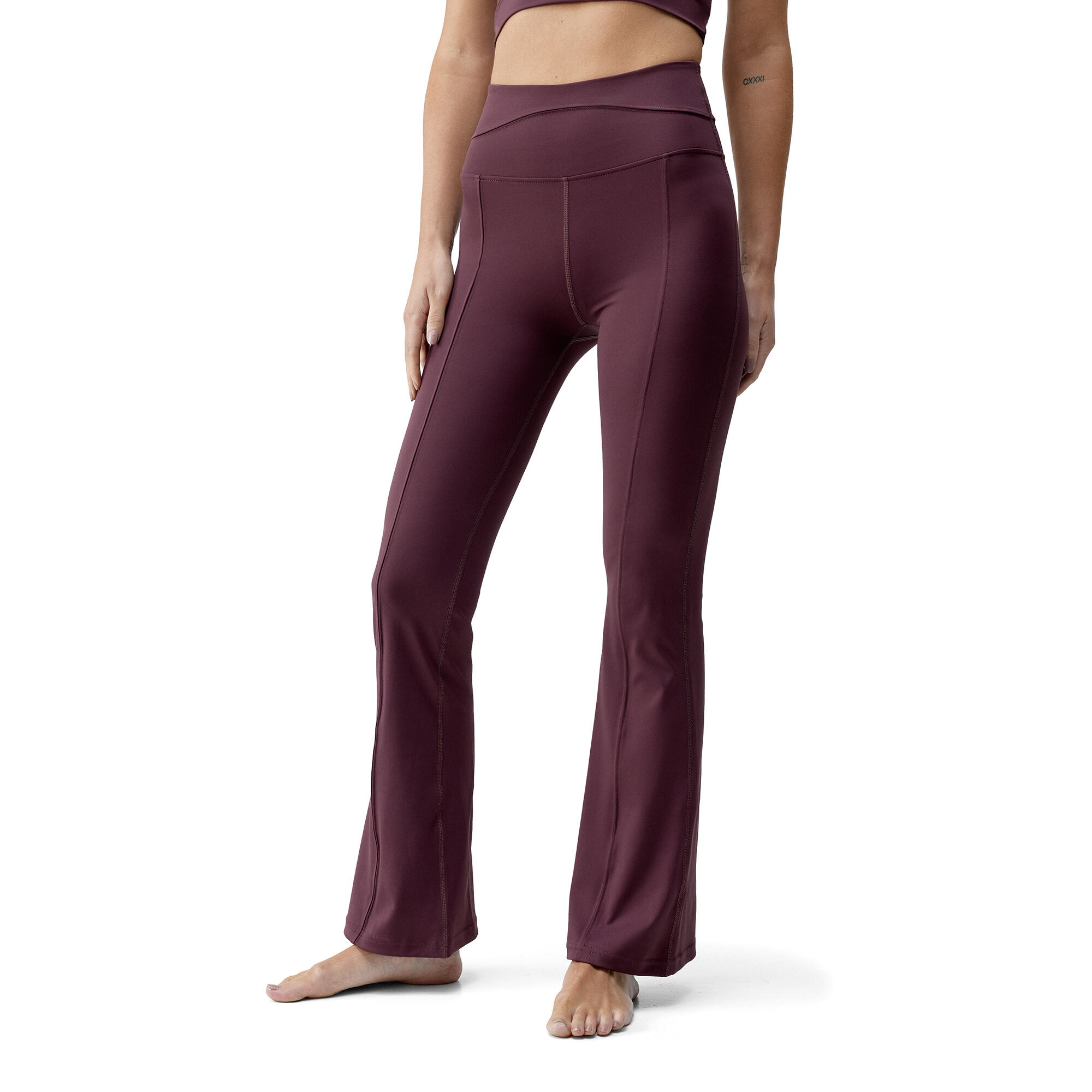 Mallas fitness Born Living Yoga mujer flare tejido protección solar burdeos