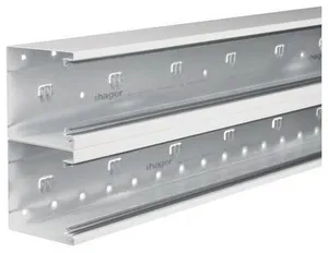 Hager BRS1002101D9016 Brüstungskanal Unterteil (L x B) 2000 mm x 210 mm 2 m Weiß