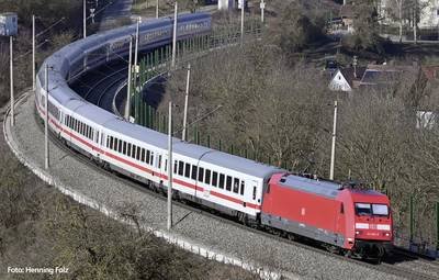 Piko H0 58846 Piko H0 58846 H0 Personenwagen Apmmz 126 1. Kl. der DB AG Personenwagen Apmmz 126 1. Klasse Personenwagen