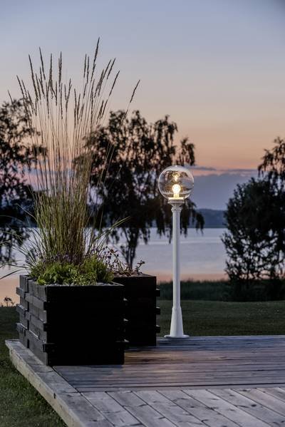 Konstsmide 498-250 Orion Außenstandleuchte Energiesparlampe, LED E27 60 W Weiß