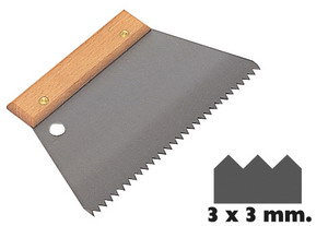 2*3*ESPATULA PEINE 18 cm 3X3 TRIANGULAR