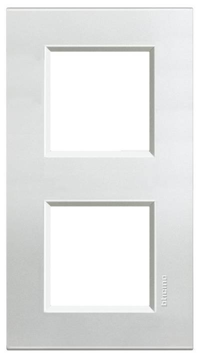 Legrand Rahmen Living&Light Silber LNA4802M2AG 1 St.