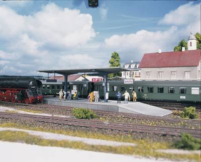 Piko H0 61821 H0 Bahnsteig Burgstein